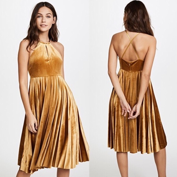 Endless Rose Mustard Pleated‎ Dress - Picture 1 of 14